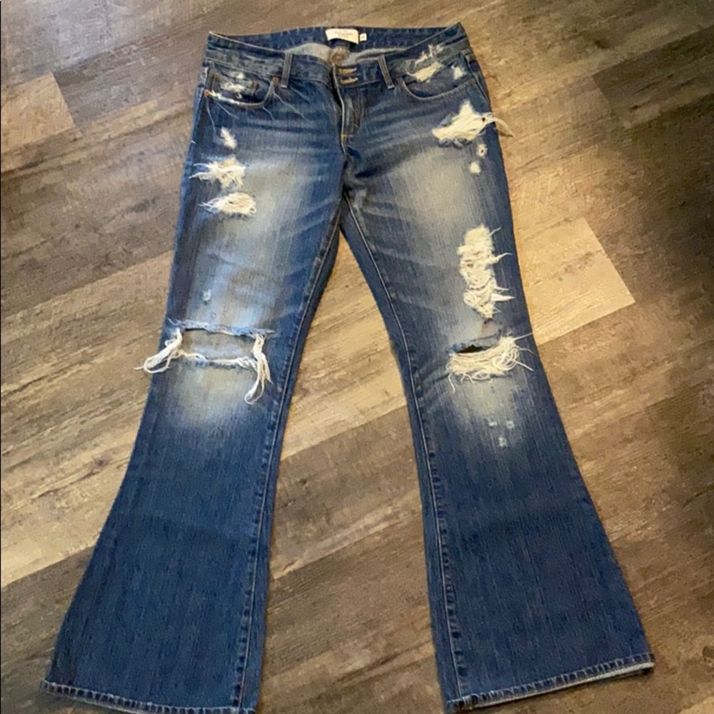 ABERCROMBIE AND FITCH JEANS